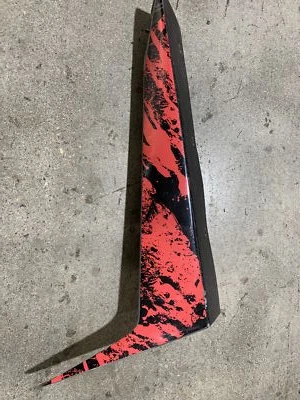 Panel lateral, parte inferior delantera, LH VM rojo - Arctic Cat Wildcat X 1000 2016 Foto 1 de 3