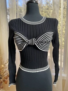 Muy Muy Women’s black Longsleeve Striped Bow Top Size M - Picture 1 of 6