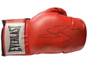Conor Benn 'The Destroyer' Signed Red Everlast Boxing Glove + Dealer COA - Picture 1 of 1