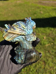 Labradorit Vogel handgeschnitzt, hochwertiger Labradorit, super auffällig  - Bild 1 von 9