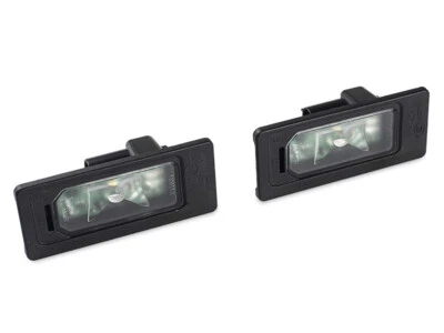 Conjunto de luz de maletero con número de matrícula Hella LR089442 HY32-13B627-AB se adapta a JLR Foto 1 de 3