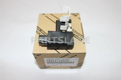 Sensor de corriente de batería original OEM 28850-28040 Toyota RAV4 Lexus GS450H 28850H Foto 1 de 3