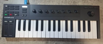 Native Instruments KOMPLETE KONTROL M32 USB Midi Keyboard Controller - Bild 1 von 4