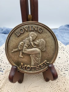 Batesville Life Stories Magnetschatulle Messing Medaillon "Liebevolle Mutter" - Bild 1 von 6