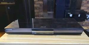 Samsung BD-C6800 3D Blu-Ray Player - OHNE FERNBEDIENUNG - Bild 1 von 8