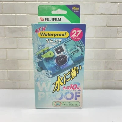 RARE Fujifilm Fuji Single Use Disposable 35mm Camera w/ Flash Waterproof EXPIRED - Image 1 of 4