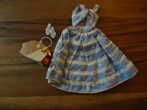 Barbie ~ #969 Suburban Shopper