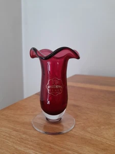 Royal Scot Vase Cranberry Glas klein geriffelt Rand 10 cm - Bild 1 von 3