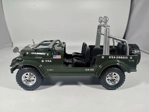 BURAGO JEEP CJ7 SCALA 1/24 - Foto 1 di 6