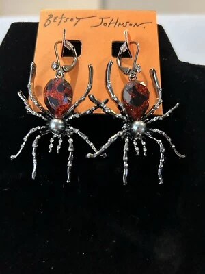Pendientes colgantes Betsey Johnson glampiro rojo y negro imitación gema araña Halloween ¡NUEVOS CON ETIQUETAS! Foto 1 de 4