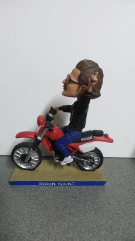 Milwaukee Brewers Robin Yount Motorcycle Bobblehead, SGA 5/28/2017 Cover