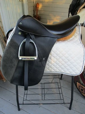 18.5'' STUBBEN SIEGFRIED VSD ENGLISH A/P SADDLE  w LEATHERS &  IRONS, LONG FLAP - Image 1 of 4