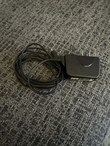 LG STA-U32WRI Travel Adapter Wall Charger 5.1V 0.7A Micro-USB OEM Power Supply - Picture 1 of 5