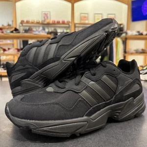 Talla 9.5 - Adidas Yung-96 Triple Negro - Imagen 1 de 10