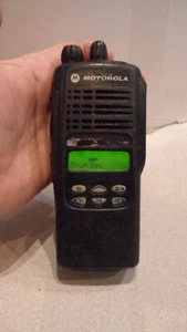 Motorola HT1250 UHF 403-470 MHZ 4W 128CH Dwukierunkowe radio AAH25RDF9AA5AN - Zdjęcie 1 z 5