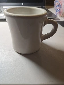 Vintage 1950 Victor gestempelt 6 Unzen Elfenbein Kaffeebecher schwer 3,5 Zoll USA MCM - Bild 1 von 5