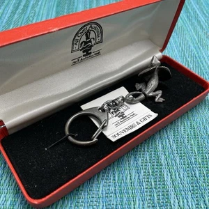 Frilled Neck Lizard Dragon Metal Keychain Key Chain All Over Australia In Case - Picture 1 of 8