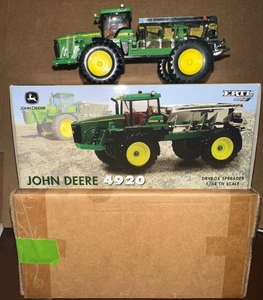 ERTL John Deere 2005 Farm Show 1/64 4920 Dry Box Spreader 1 of 5000 #15724A #194 - Picture 1 of 1