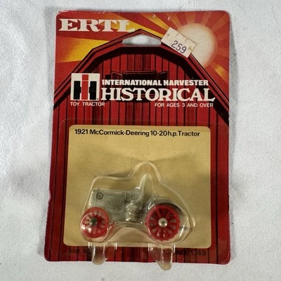 VTG 80’s NOS Ertl 1:64 1921 McCormick Deering 10-20 hp Tractor International - Image 1 of 4