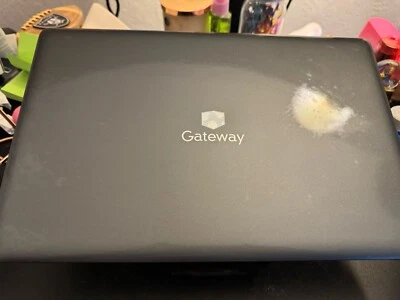 Gateway GWNC31514-BL 15.6'' (128GB SSD Intel Core i3-1115G4 3GHz 4GB RAM) Laptop - Image 1 of 4