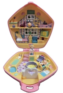Polly Pocket Dr. Polly Care Center Nursery Pink Playset 1992 Bluebird 3 Dolls - Picture 1 of 11