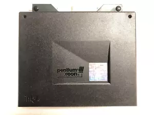 Procesador Intel Pentium III Xeon 500 MHz, caché 512K, bus frontal de 100 MHz, SECC, SL3D9 - Imagen 1 de 2