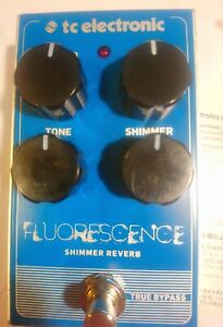 TC Electronic Fluorescence Shimmer Reverb Pedale per chitarra - OTTIMO