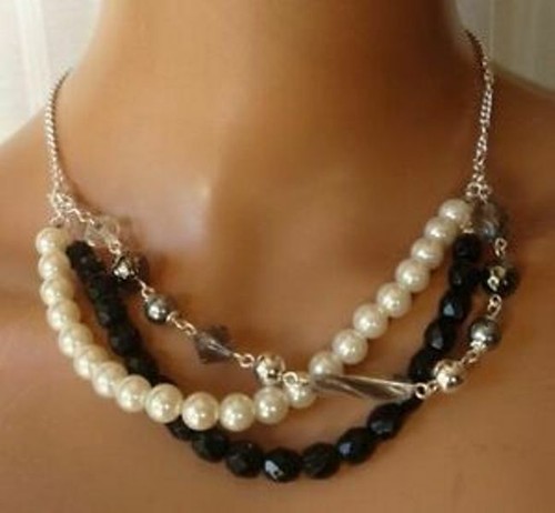 AVON elegante Collana Teagan Bigiotteria moda donna Regalo S.Valentino Natale