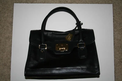  Cole Haan handbag and key chain. Very good condition  clean inside and out.  - Photo 1/3