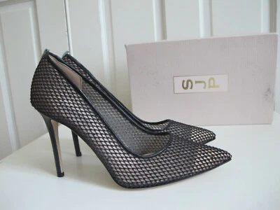 $395 SJP Sarah Jessica Parker Fawn Habana Bomba Red Malla Negra talla 40.5 10.5 Foto 1 de 4