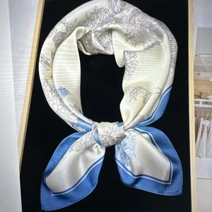 28x28 Italian Print Silk Scarf - Picture 1 of 7