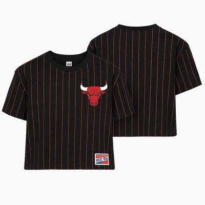 Camisa corta grande Chicago Bulls para mujer negra roja a rayas New Era nueva con etiquetas Foto 1 de 4