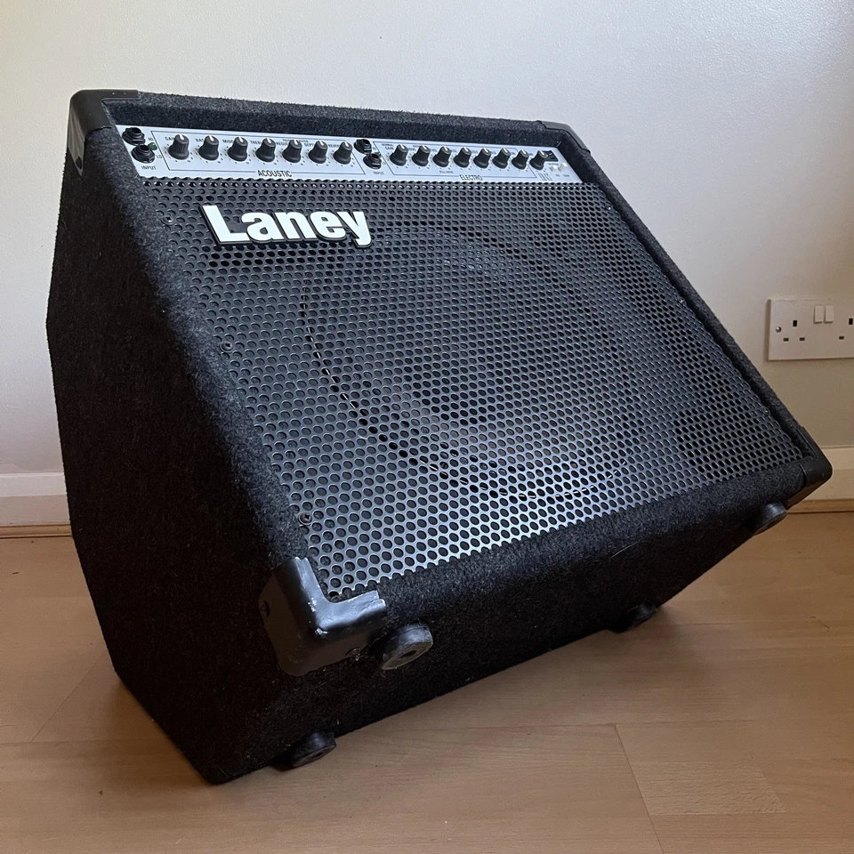 Laney EA-65 Acoustic Guitar / Electric Guitar 2 in 1 Amplifier 12" spkr - Image 1 of 4