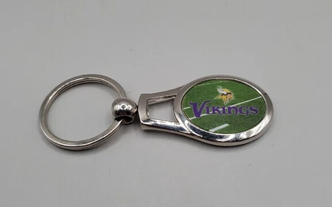 NFL Minnesota Vikings Football Metal Keychain ~ Free Shipping! Cover