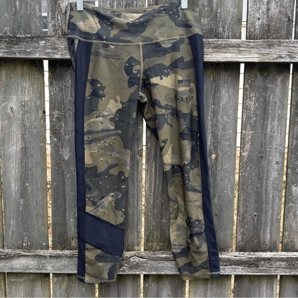 Under Armour Camo USA Leggings Large - Image 1 of 4
