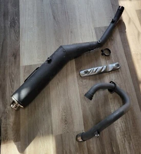 2011 Suzuki DRZ400 Complete OEM Exhaust Pipe System - Foto 1 di 18