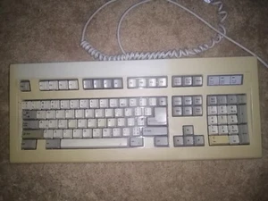 Vintage Mitsumi Keyboard KPQ-E99YC (Untested) - Picture 1 of 7