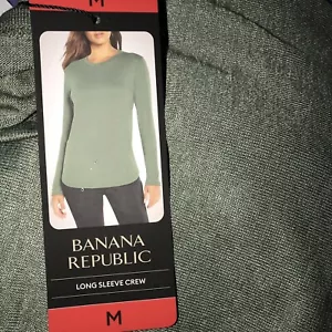 Banana Republic Ladies' Long Sleeve Crewneck Top - Picture 1 of 1