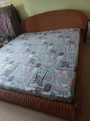 Aussergewöhnliches Doppelbett aus Weidengeflecht von RUF-Betten zu verkaufen - Bild 1 von 4