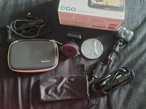 ALL BOXED - TOMTOM GO Premium 5" Sat Nav Worldwide Maps PLUS Zubehör - Bild 1 von 24