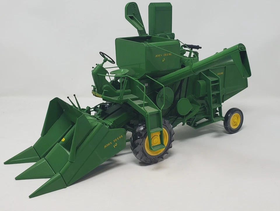 1/16 Ertl John Deere Prestige Collection 45 组合压铸带盒 — 第 1/4 张图片