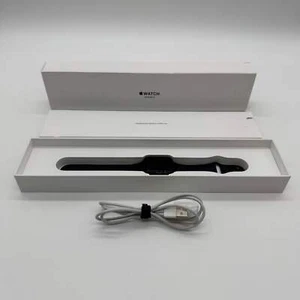 Apple Watch Series 3 38MM Space Gray Aluminum MQL12LL/A - Photo 1 sur 10