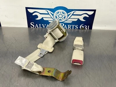 Cinturón de seguridad trasero Lexus SC430 2004 con hebilla - izquierda o derecha - 132 k Foto 1 de 4