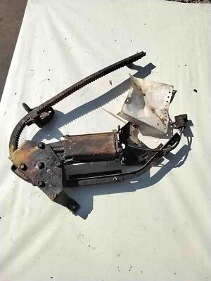 Regulador de carga derecho PLYMOUTH RELIANT 1982-1989 lateral/trasero Foto 1 de 2