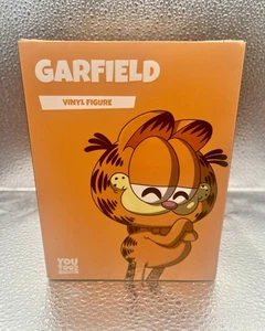 You Tooz Garfield 5 in Tall Vinyl Figure New in Box - Picture 1 of 7