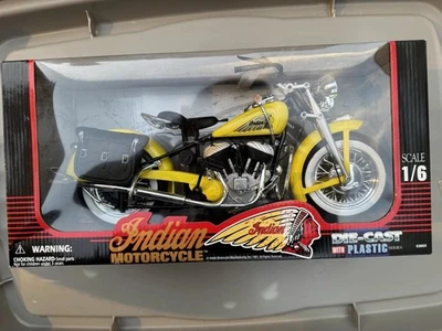 Indian Motorcycle Die Cast With Plastic Series Red 1/6 Scale Yellow Motorcycle - Image 1 of 4