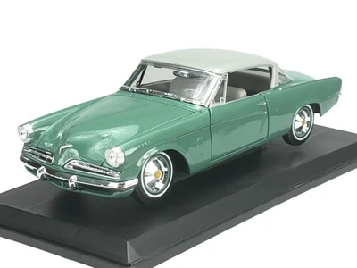 MAISTO 1953 STUDEBAKER STARLINER GREEN 1:18 DIE CAST METAL MODEL NEW BOX 31651 - Image 1 of 4