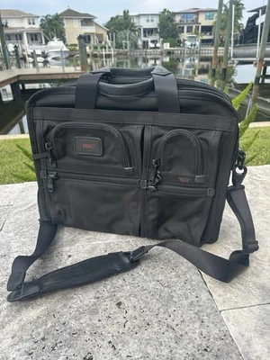 "Maletín para computadora portátil Tumi T-Pass 26516DH negro nailon bolso de hombro 16""" Foto 1 de 4