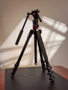 Manfrotto Befree Live tripod with MVH400AH head - Picture 1 of 7
