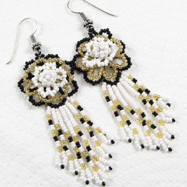 WHITE BLACK GOLD BEADS FLOWER BEADED EARRINGS HANDMADE BEAD JEWELRY E8/1 - Image 1 of 1